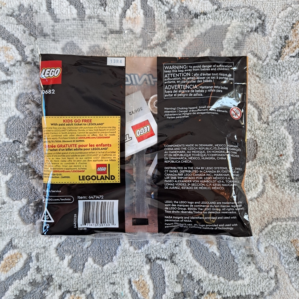 LEGO Technic Mars Rover Perseverance - Picture 2 of 2